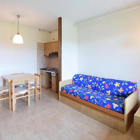 Lovely In Apartment *